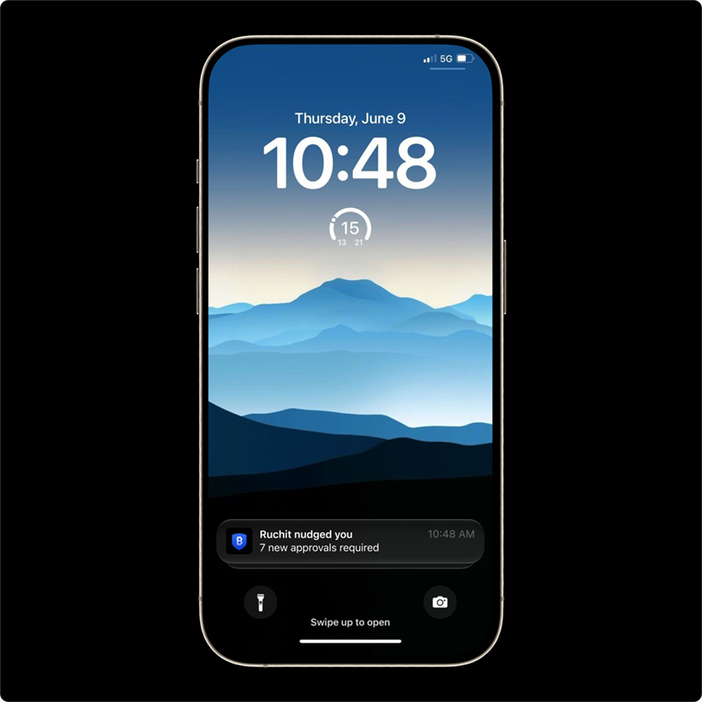 A nudge notification on the lock screen: 7 new approvals required